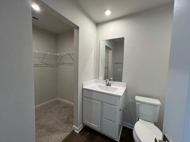 Building Photo - 7102 Capstan Ter