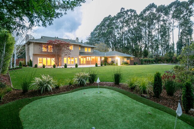 Building Photo - 30 Trophy Ct