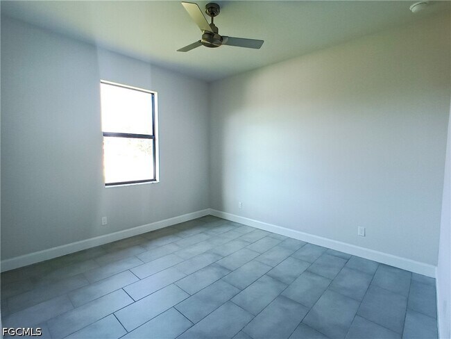 Building Photo - 1017 SW 33rd St