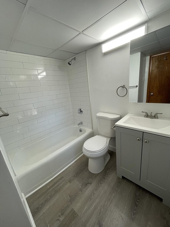 Building Photo - 20 Hunt St