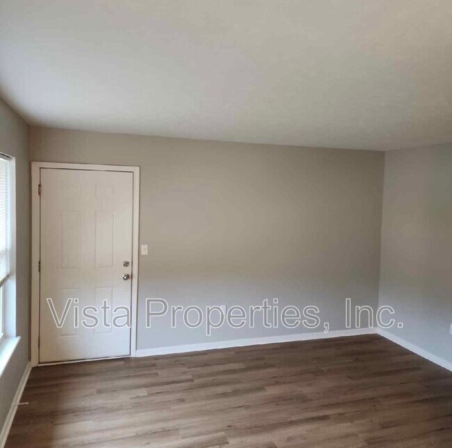 Building Photo - 4908 Saddlebrook Ln