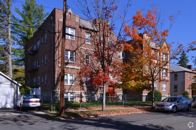 Building Photo - 34 Merritt Ave