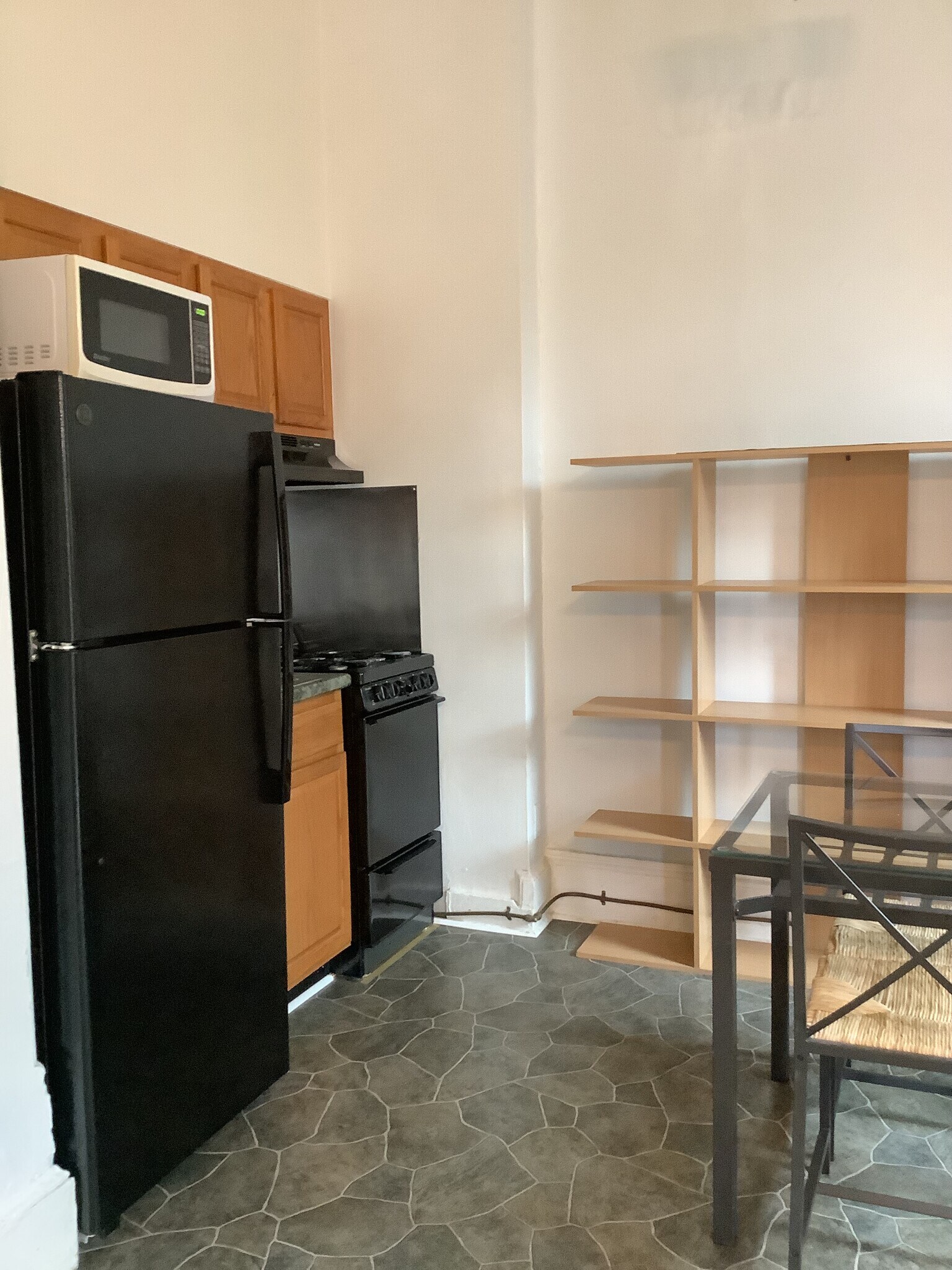Shelves included - 943 M St NW