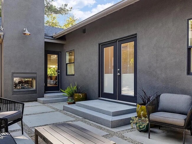 Building Photo - 5024 El Verano Ave