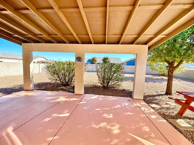 Building Photo - 3 Bedroom Home in Great Neighborhood!