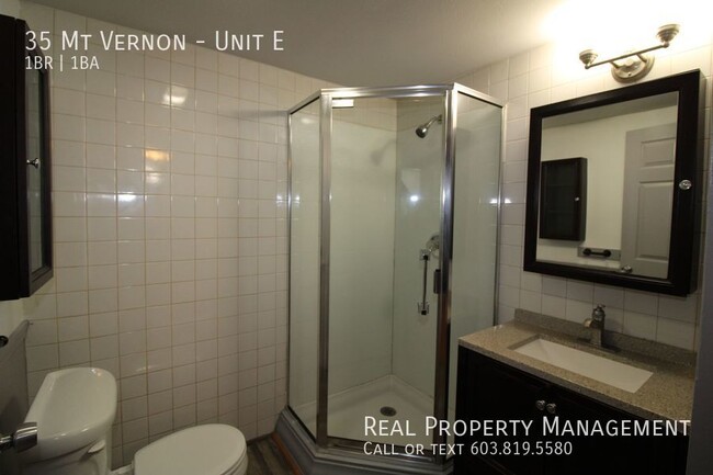 Building Photo - Spacious Multi Level 1 Bedroom with Office!