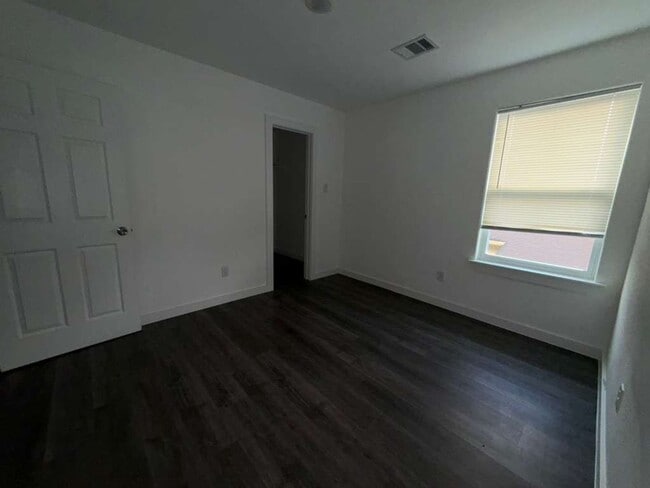 Building Photo - Brand New Home!