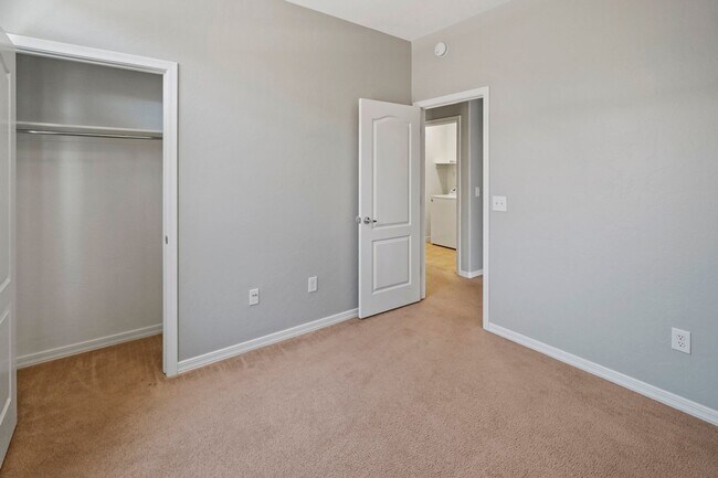 Building Photo - Stylish 4-Bedroom Rental in Rancho Sahuari...