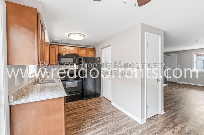 Building Photo - 335 1st Ave NW