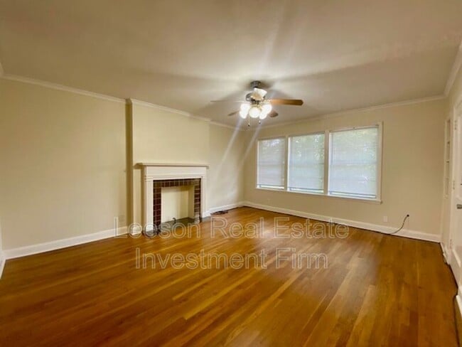Building Photo - 2717 Fairfield Ave