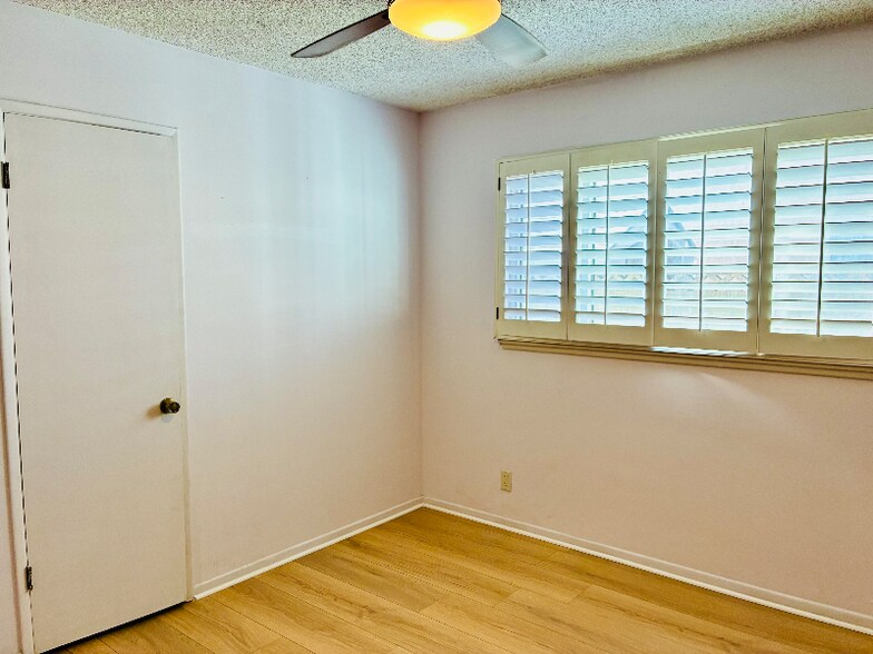 Building Photo - 5804 Los Pacos St