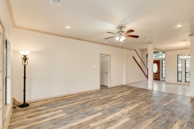 Building Photo - 112 Portulaca St