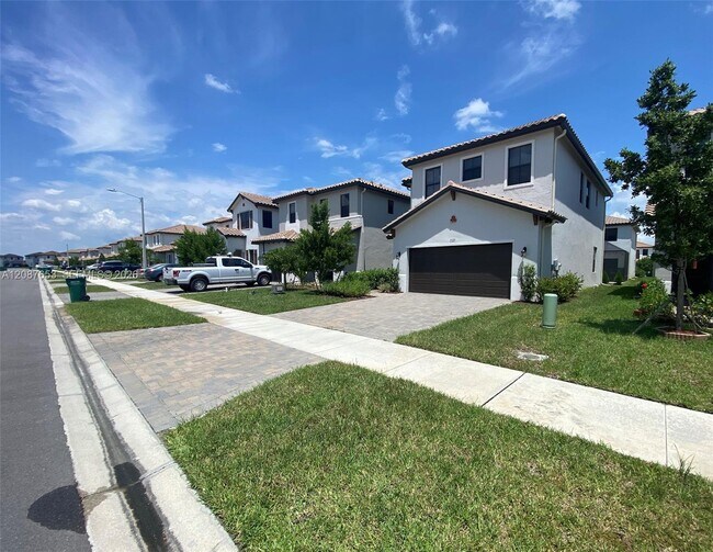 Building Photo - 5525 Agostino Way