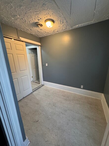 Building Photo - 18402 Melville Rd