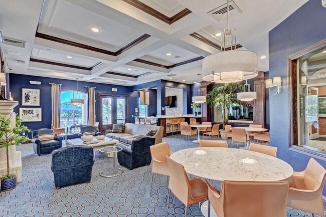 Building Photo - 2404 Tuscany Way