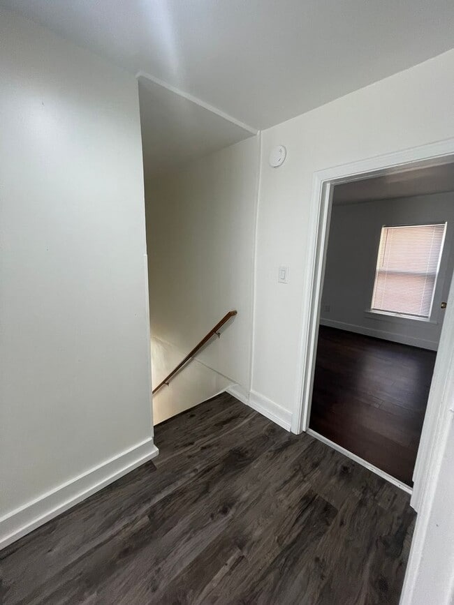 Building Photo - Spacious 5-Bedroom Home Near EMU