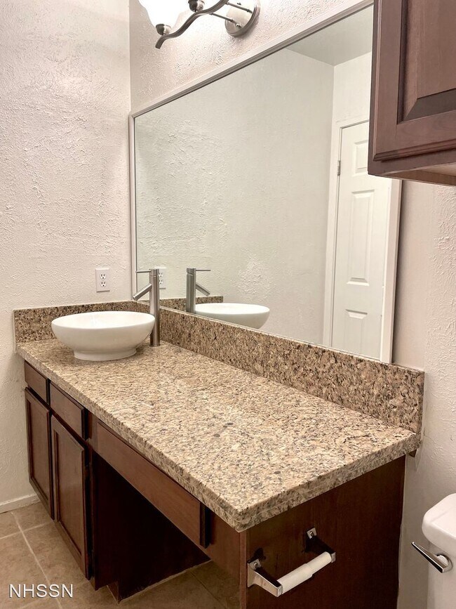 Building Photo - 3 br, 2 bath House - 3033 Saint George Str...