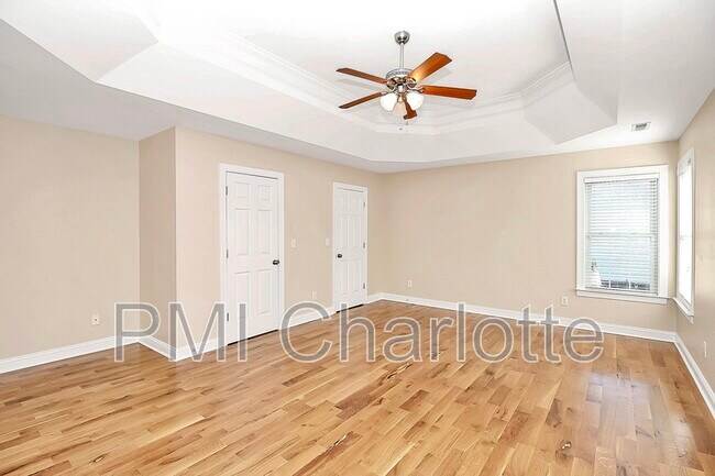 Building Photo - 14308 Harvington Dr