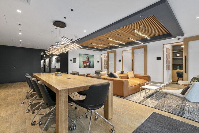 Building Photo - Nexus Condominium - 1 bedroom + den
