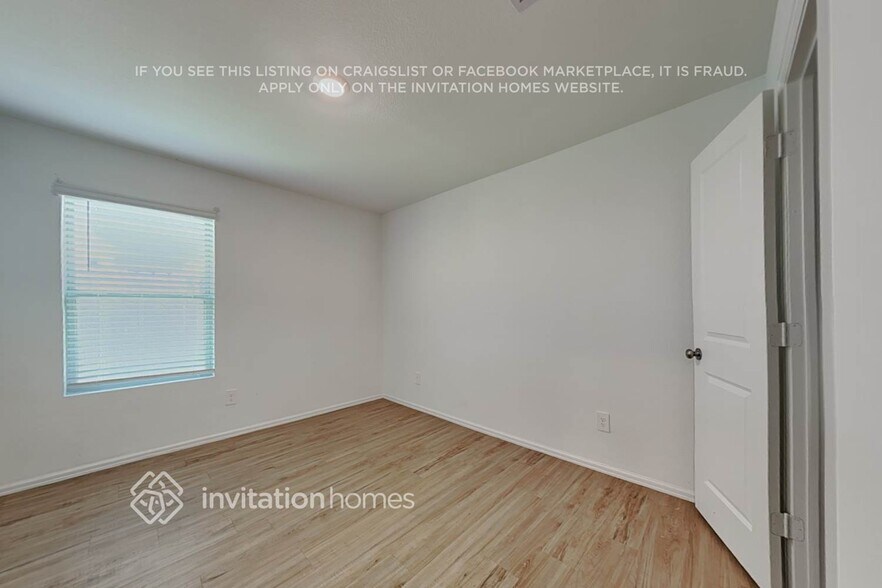 Building Photo - 18811 Charter Elm Dr