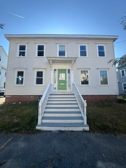 Building Photo - 31 Fountain St