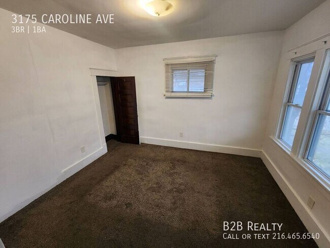 Building Photo - 3175 Caroline Ave