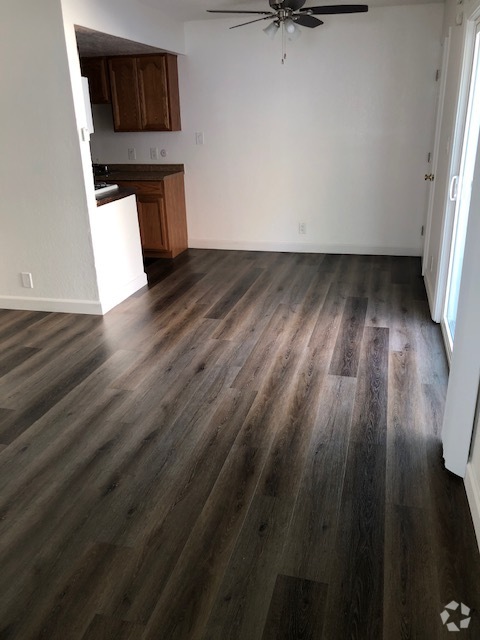 Building Photo - Rosewood Townhomes