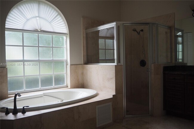 Building Photo - 2750 Jockey Cir