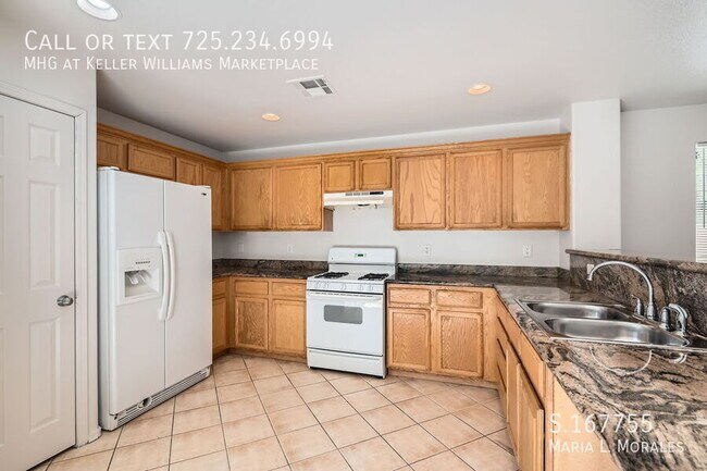 Building Photo - 1081 Coronado Peak Ave