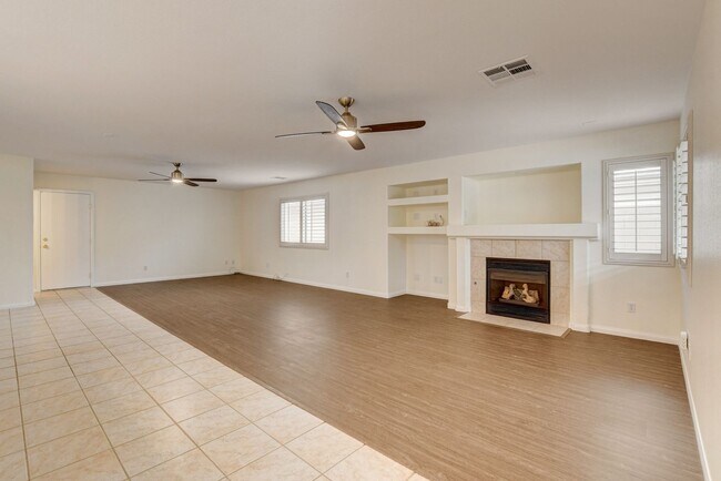 Building Photo - 8913 Arabian Filly Ave