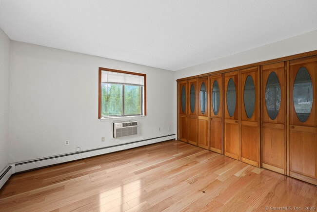 Building Photo - 85 Oxbow Dr