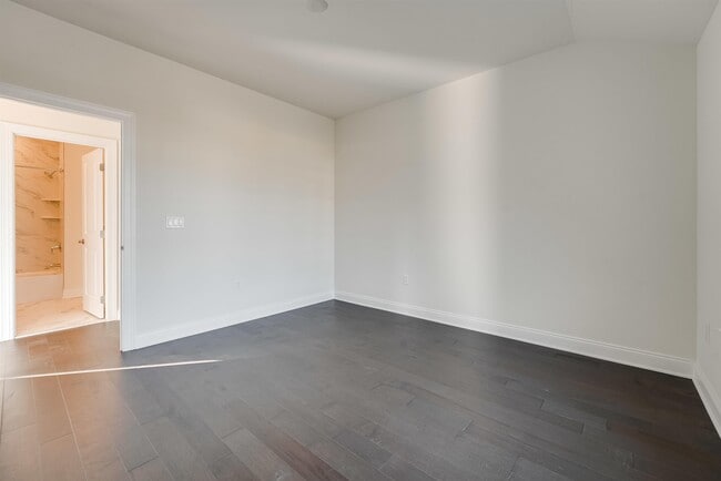 Building Photo - 22 Silent Nest Wy