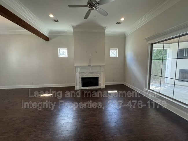 Building Photo - 216 Golden Cypress Dr