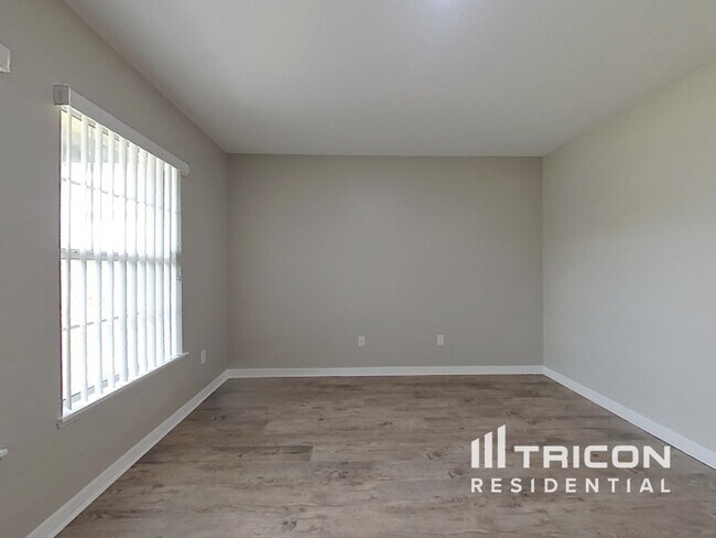 Building Photo - 616 Del Pilar Drive Groveland FL