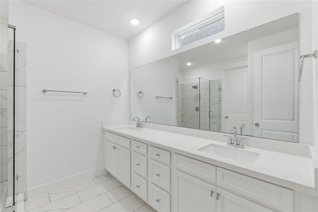 Building Photo - 4605 Lavatera St