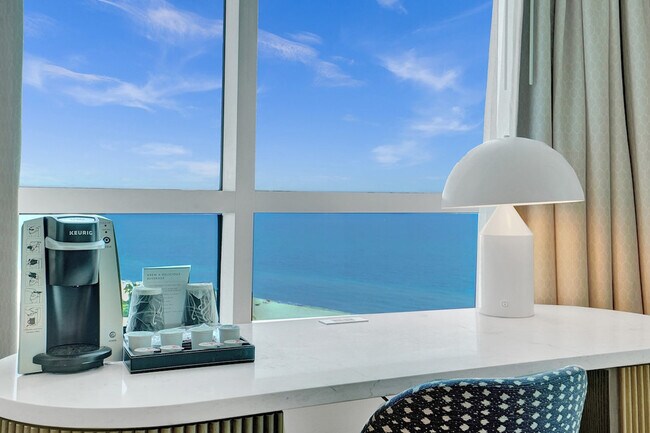 Building Photo - 4401 Collins Ave
