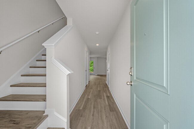 Building Photo - 547 Gemstone Blvd