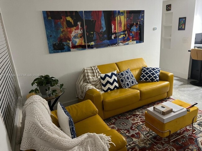 Building Photo - 5620 SW 38th St