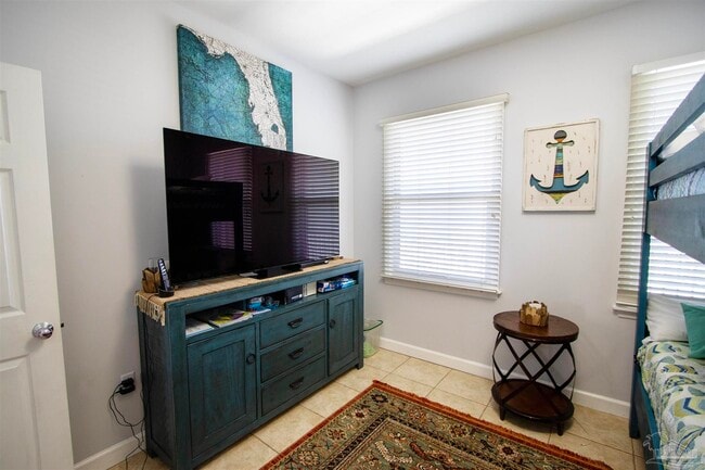 Building Photo - 800 Fort Pickens Rd