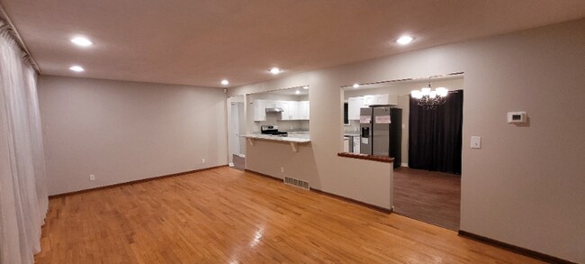 Building Photo - 28810 Cannon Rd