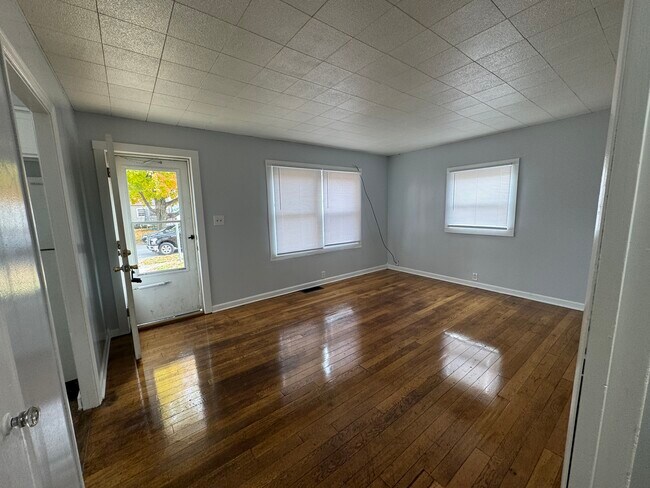 Building Photo - 2109 S Taylor St