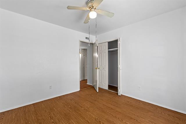 Building Photo - 2918 Pinewood Dr