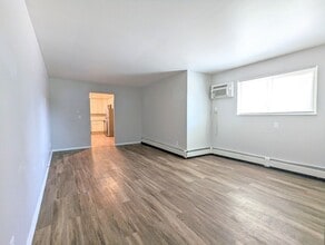 Building Photo - 1720 Porter St SW