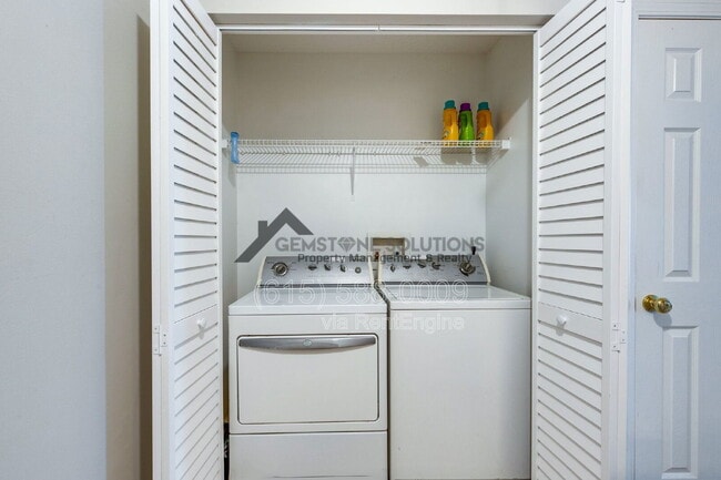 Building Photo - 668 Flintlock Ct