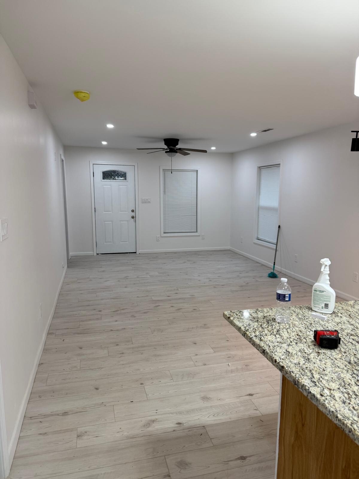 Building Photo - 227 Tolbert St NE