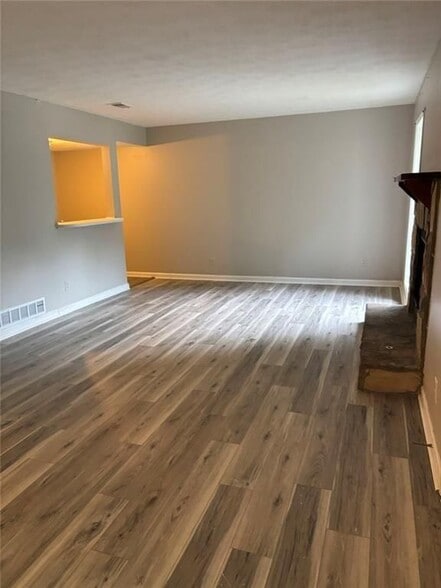Building Photo - 1386 Williamsburg Ln