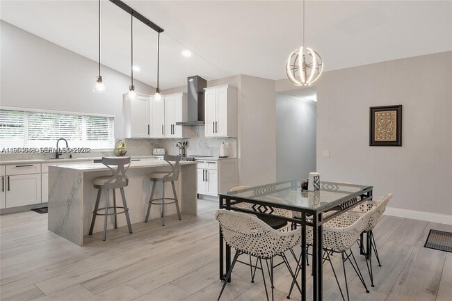 Building Photo - 1800 Water Ridge Dr