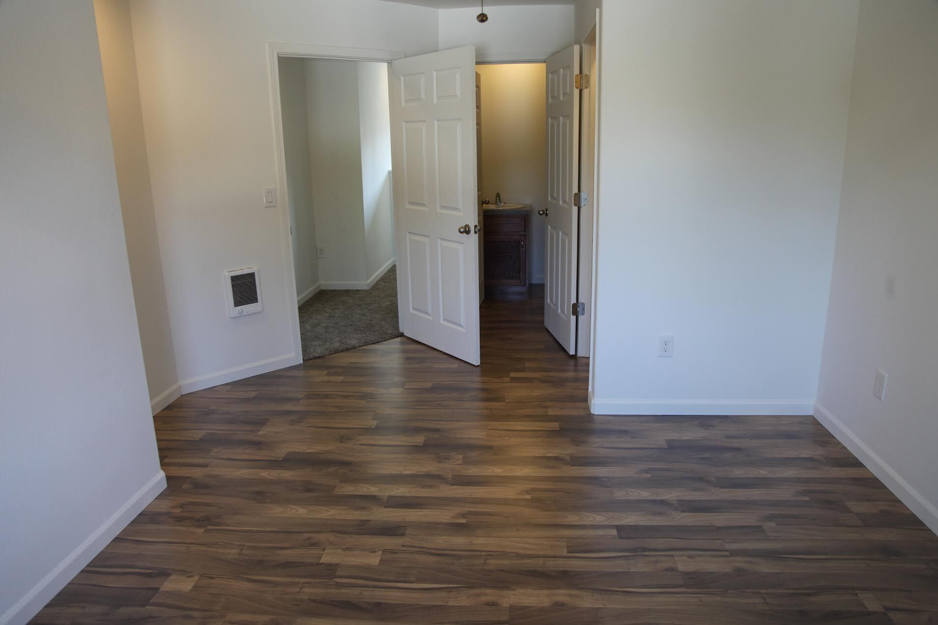 Building Photo - 233 Whitman St S