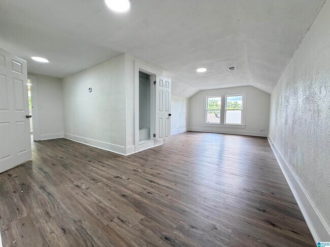 Building Photo - 1225 Ford Ave