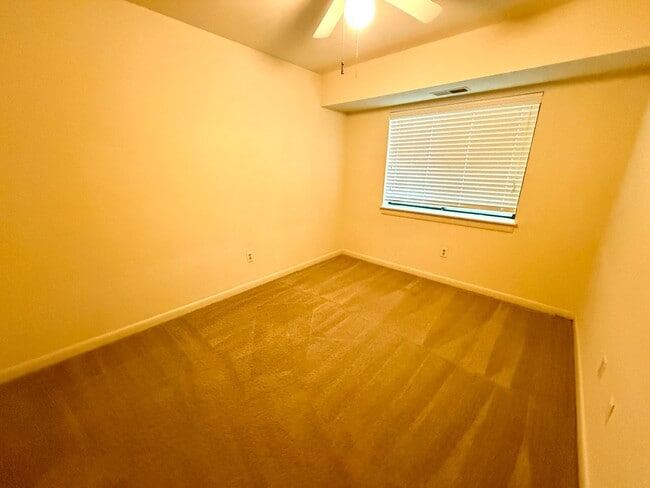 Building Photo - Cedar Hill Condos - Vitalius